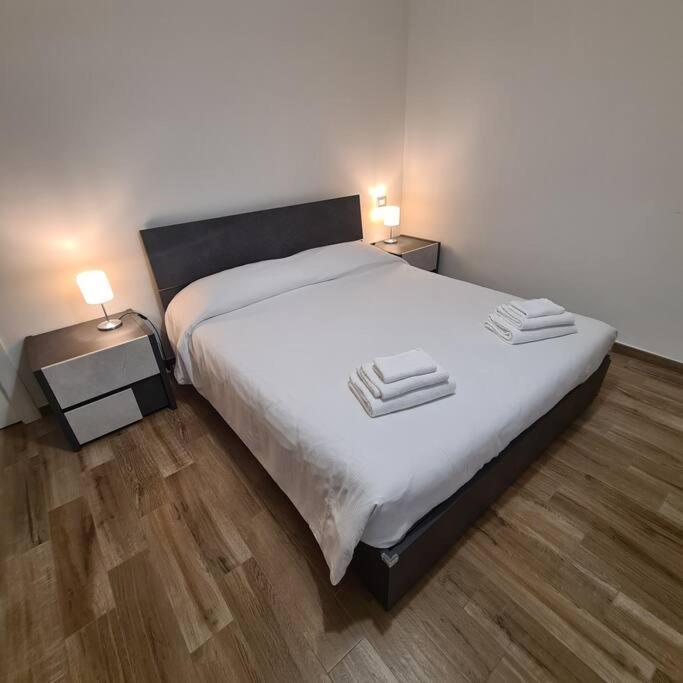 Apartment Garibaldi Павия Екстериор снимка